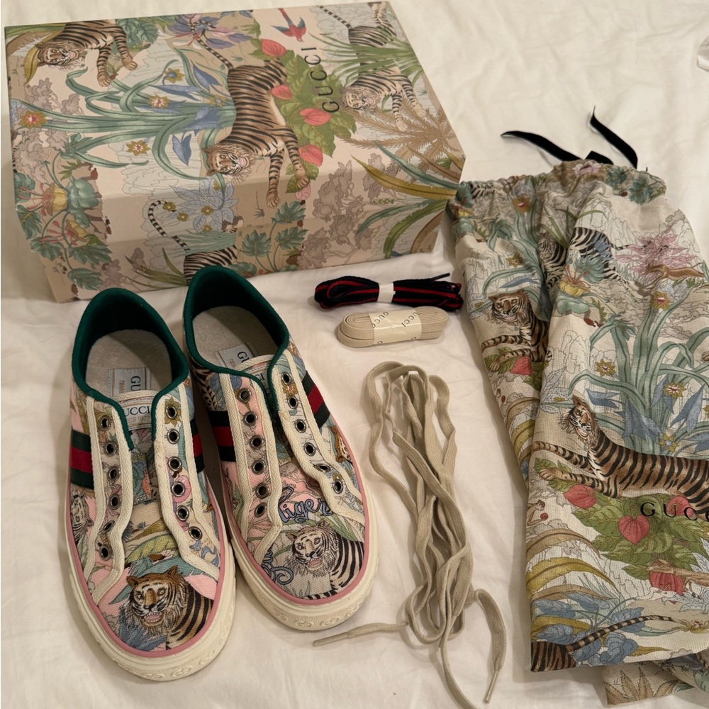 Gucci Tennis 1977 Webbing Trimmed Tiger Print Canvas Sneakers